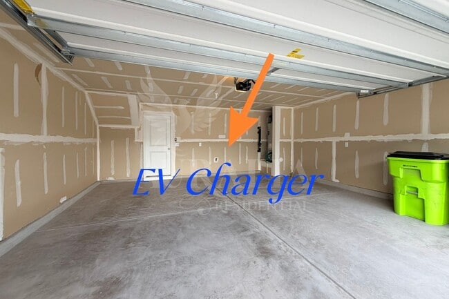 Building Photo - 3018 Brellon Ln
