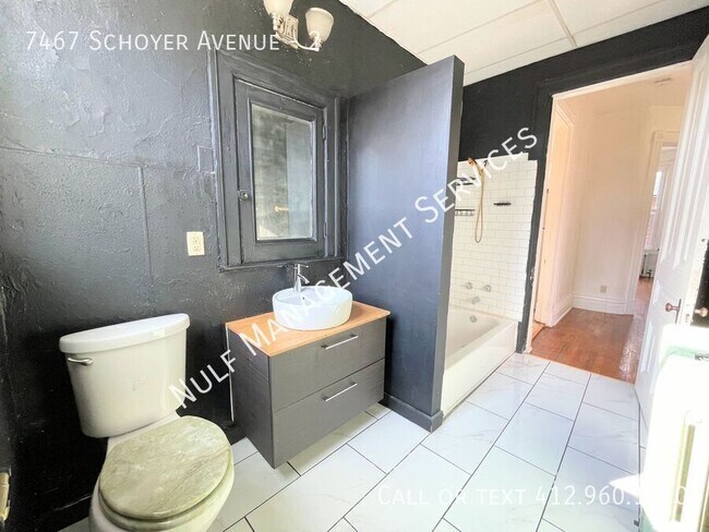 Building Photo - 7467 Schoyer Ave