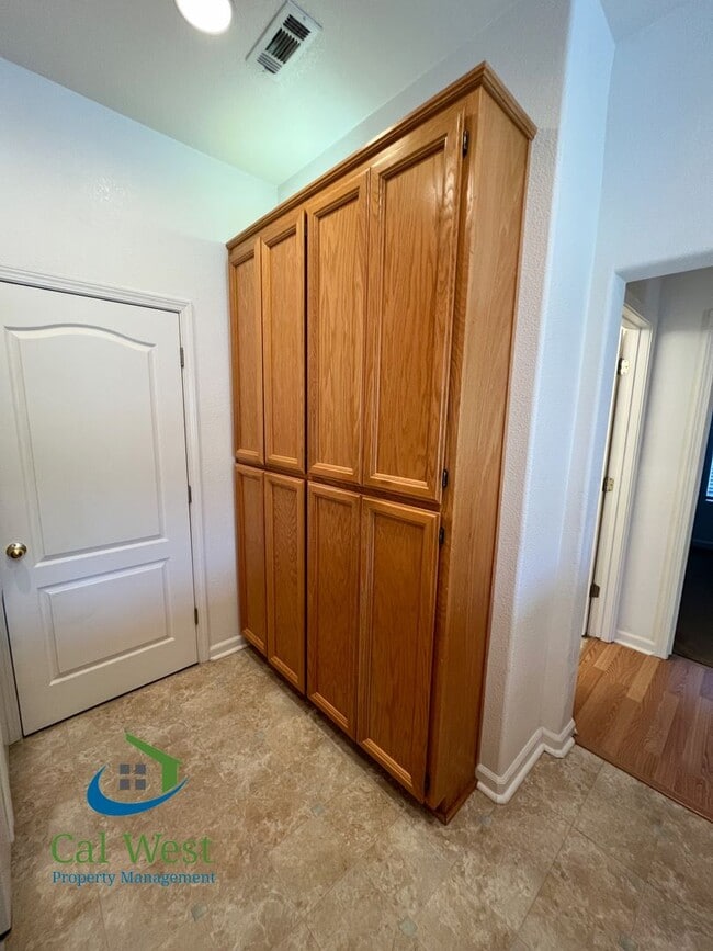 Building Photo - $3395 - 2BD/2BA Beautiful Palmia Condo Near Cottle Road & 85 Available Now!