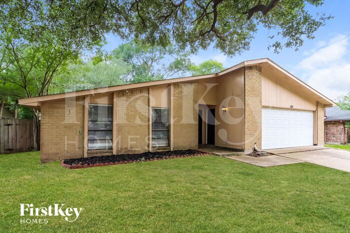 Building Photo - 5111 Karenbeth Dr