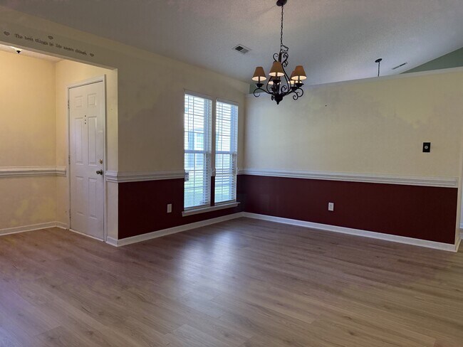 Building Photo - 9467 Kimmel Ln