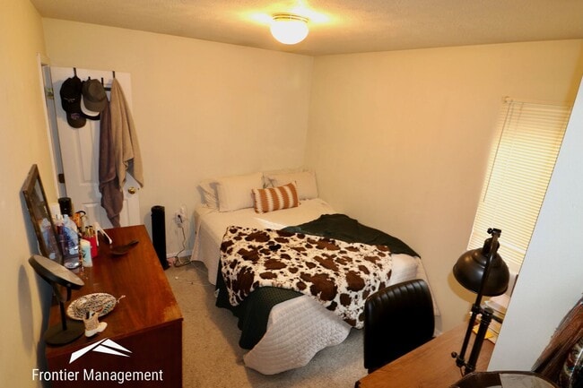 Building Photo - 614/616 Thurston