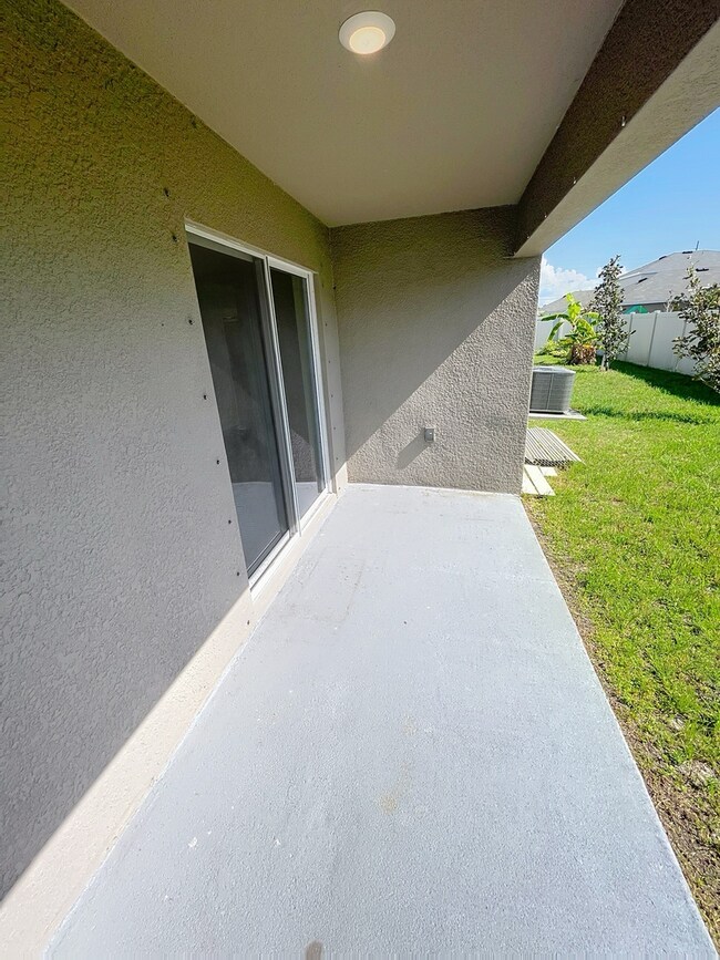 Building Photo - 12159 White Cypress Pl