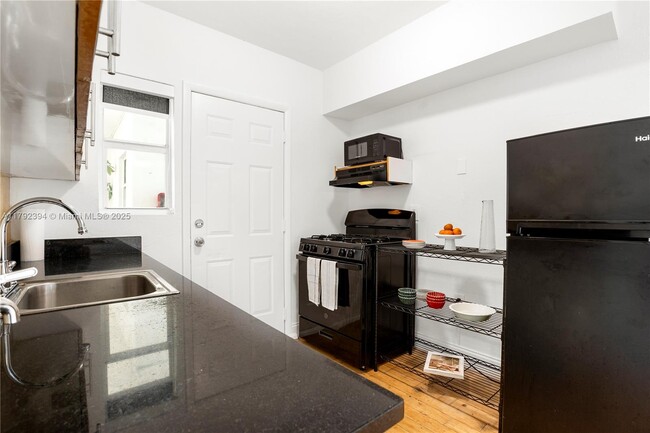 Building Photo - 8080 Tatum Waterway Dr