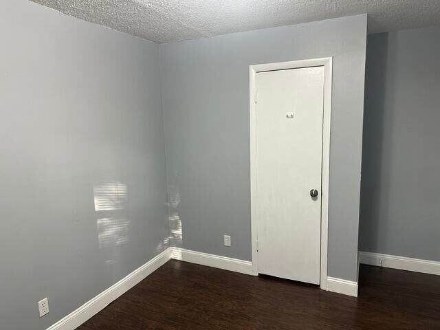Building Photo - 4045 Brookcrest Dr