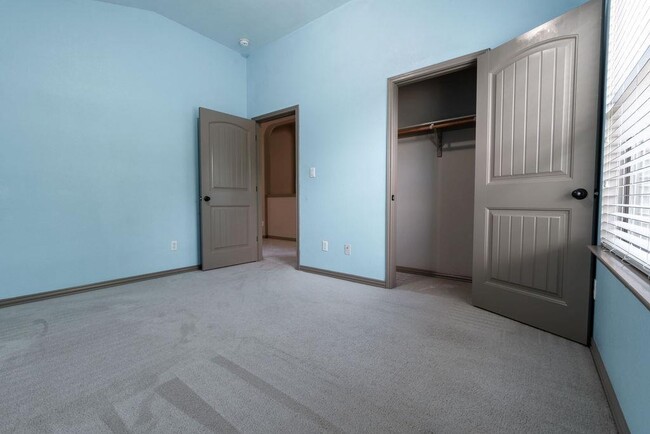 Building Photo - 1509 Greenside Dr