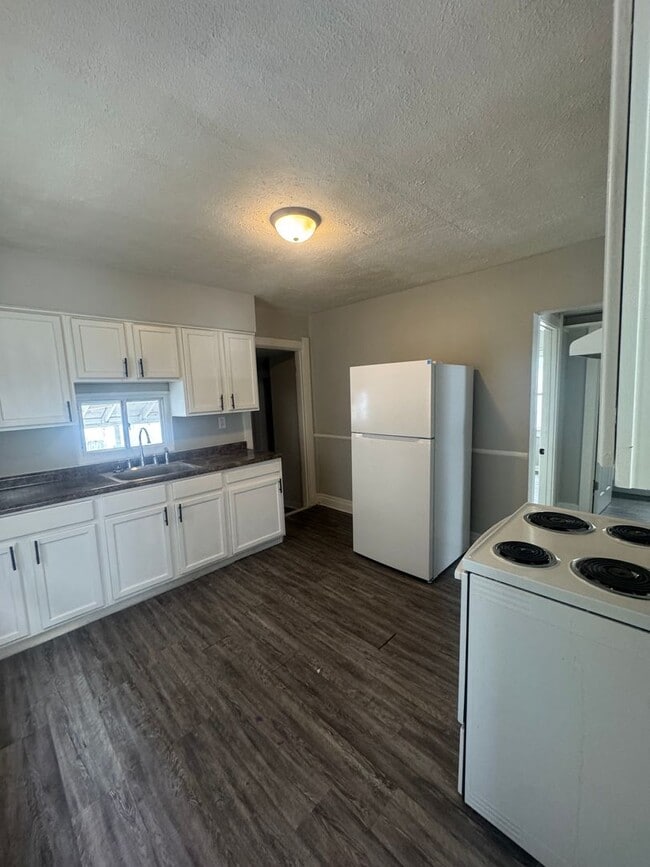 Building Photo - 414 Hunter Ave