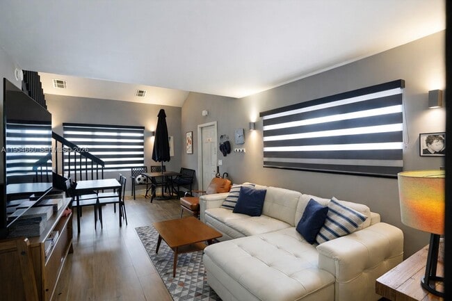 Building Photo - 3200 Coral Springs Dr