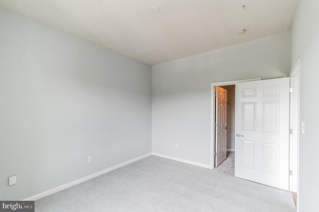 Building Photo - 21210 McFadden Square