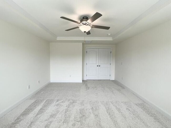 Building Photo - 324 Highview Dr