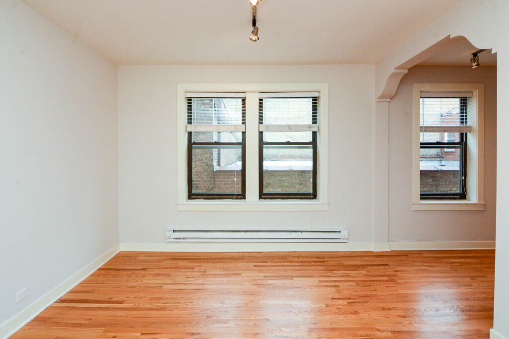 Building Photo - 2425 N Kedzie Blvd