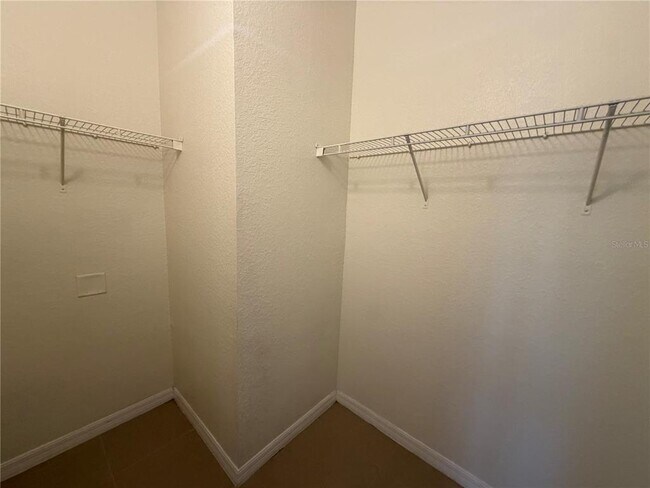 Building Photo - 3735 Conroy Rd