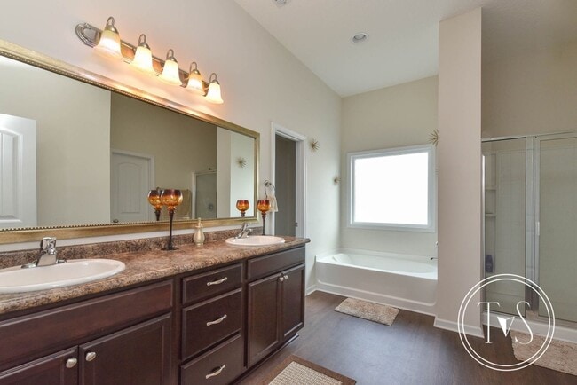 Building Photo - 1095 Marne Blvd