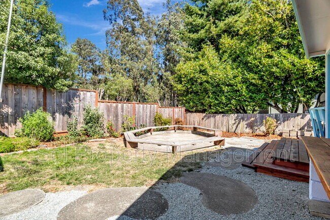 Building Photo - 417 Belle Monti Ct