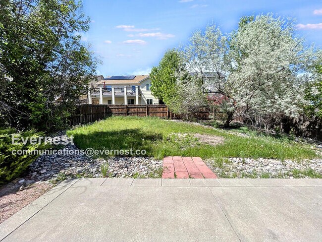 Building Photo - 7324 Edgebrook Dr
