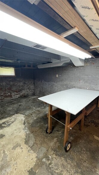 Building Photo - 507 Cherry St