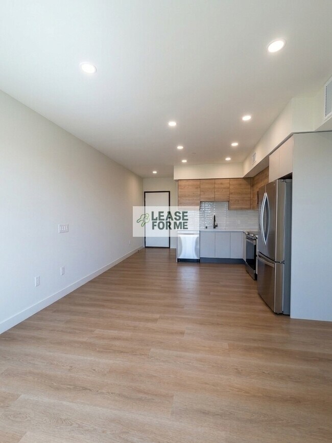 Building Photo - 8867 Alcott St