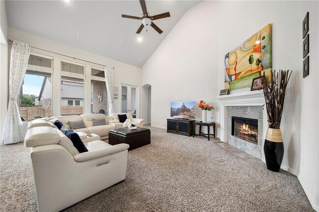 Building Photo - 253 Fannin Battleground Ln