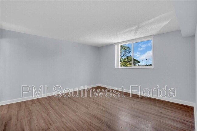 Building Photo - 2755 Coconut Bay Ln