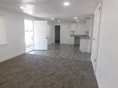 Building Photo - 2041 W 3100 S