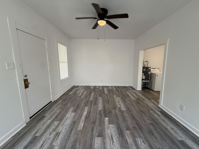 Building Photo - 2567 Rusk St