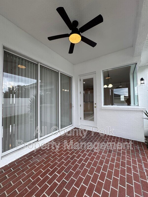 Building Photo - 2948 Vintage View Cir