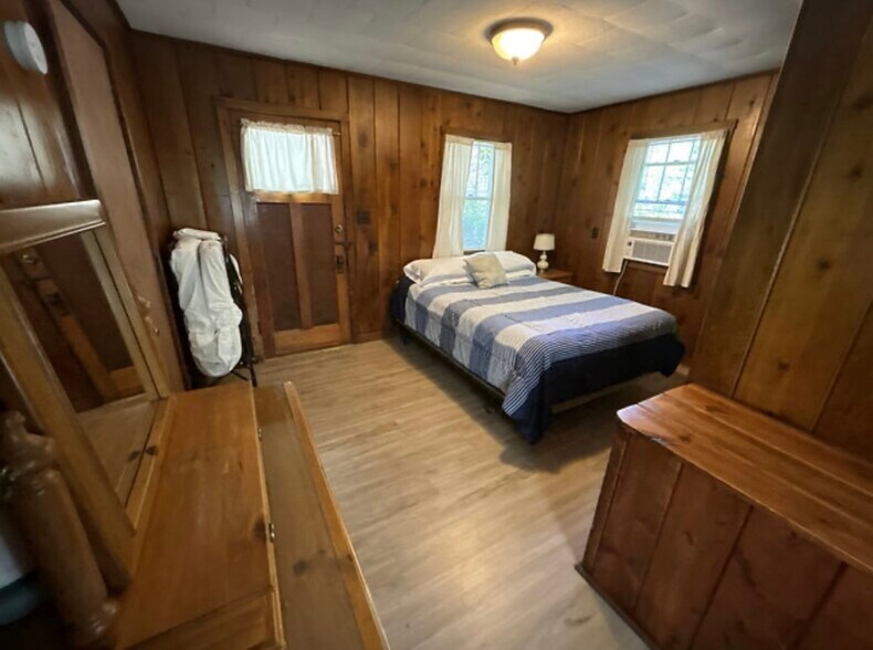 Bedroom 2 - 853 E Front St