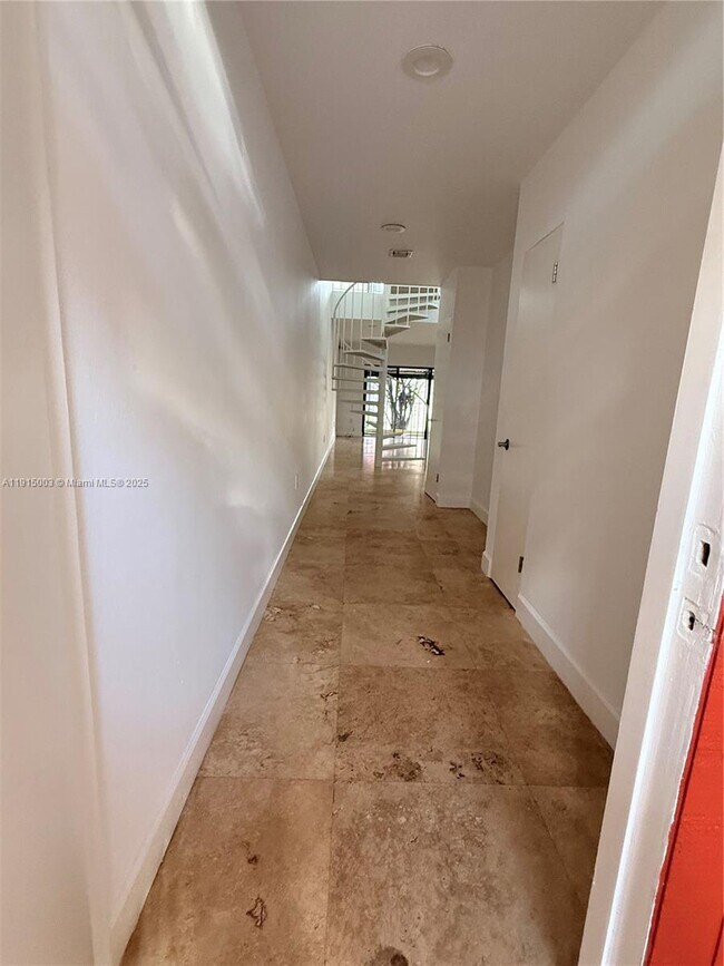 Building Photo - 15315 Loch Isle Dr W