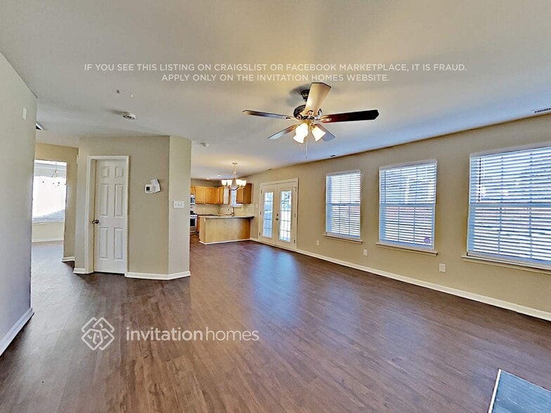 Building Photo - 10441 Pickerel Ln