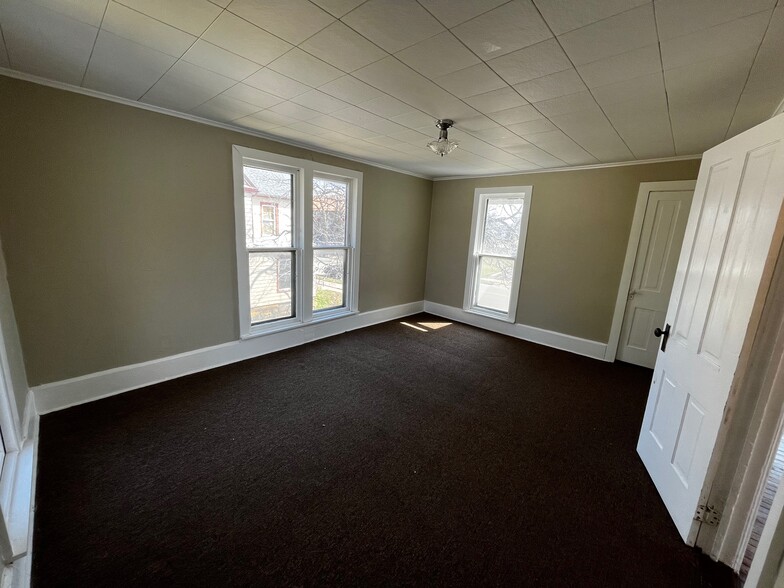 Unit 2 Bedroom - 2412 N 2nd St