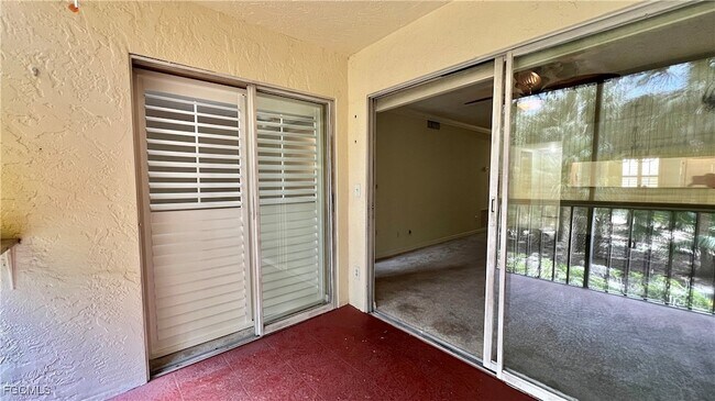 Building Photo - 15126 Parkside Dr