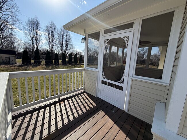 Building Photo - 5585 Gallagher Dr