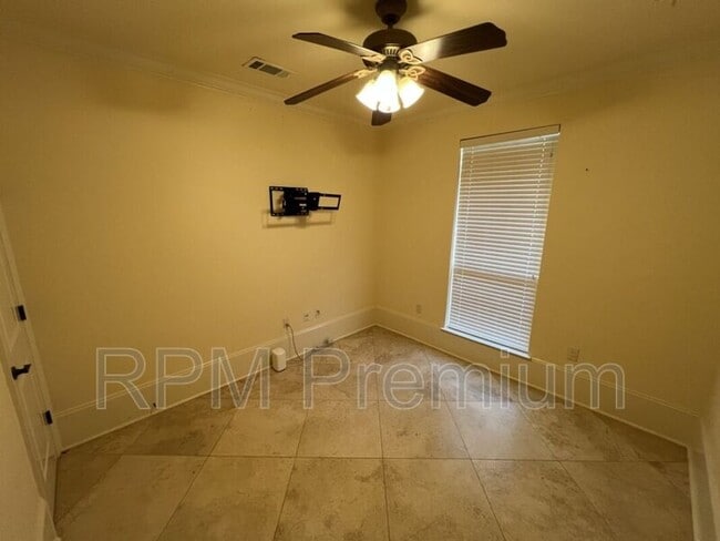 Building Photo - 17703 Shady Creek Ave