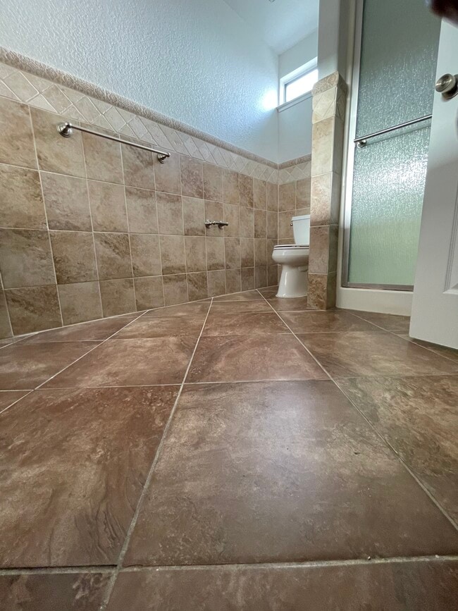 Building Photo - 1691 Yorktown Ct