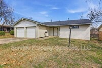 Building Photo - 644 Hunters Hill Rd
