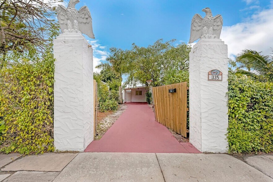 Primary Photo - 335 Malverne Rd