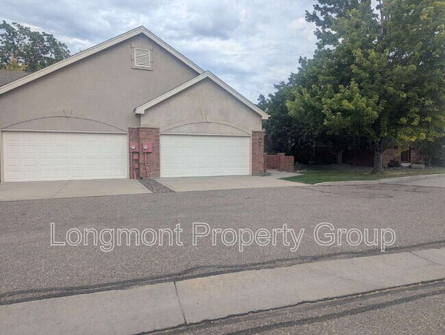 Building Photo - 1333 Charles Dr
