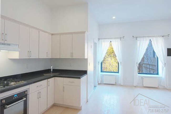 Building Photo - 68 Herkimer St