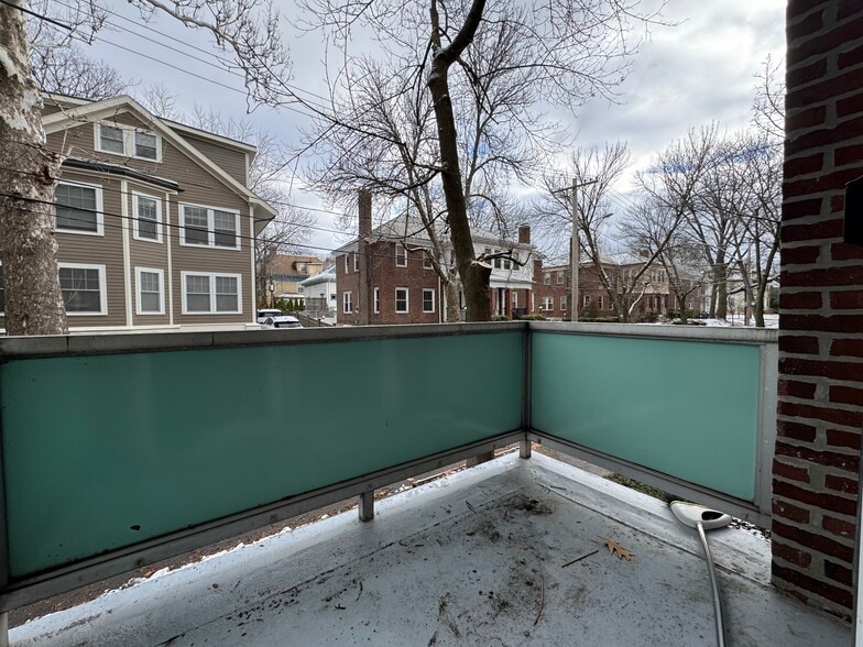 Building Photo - 208 Fuller St