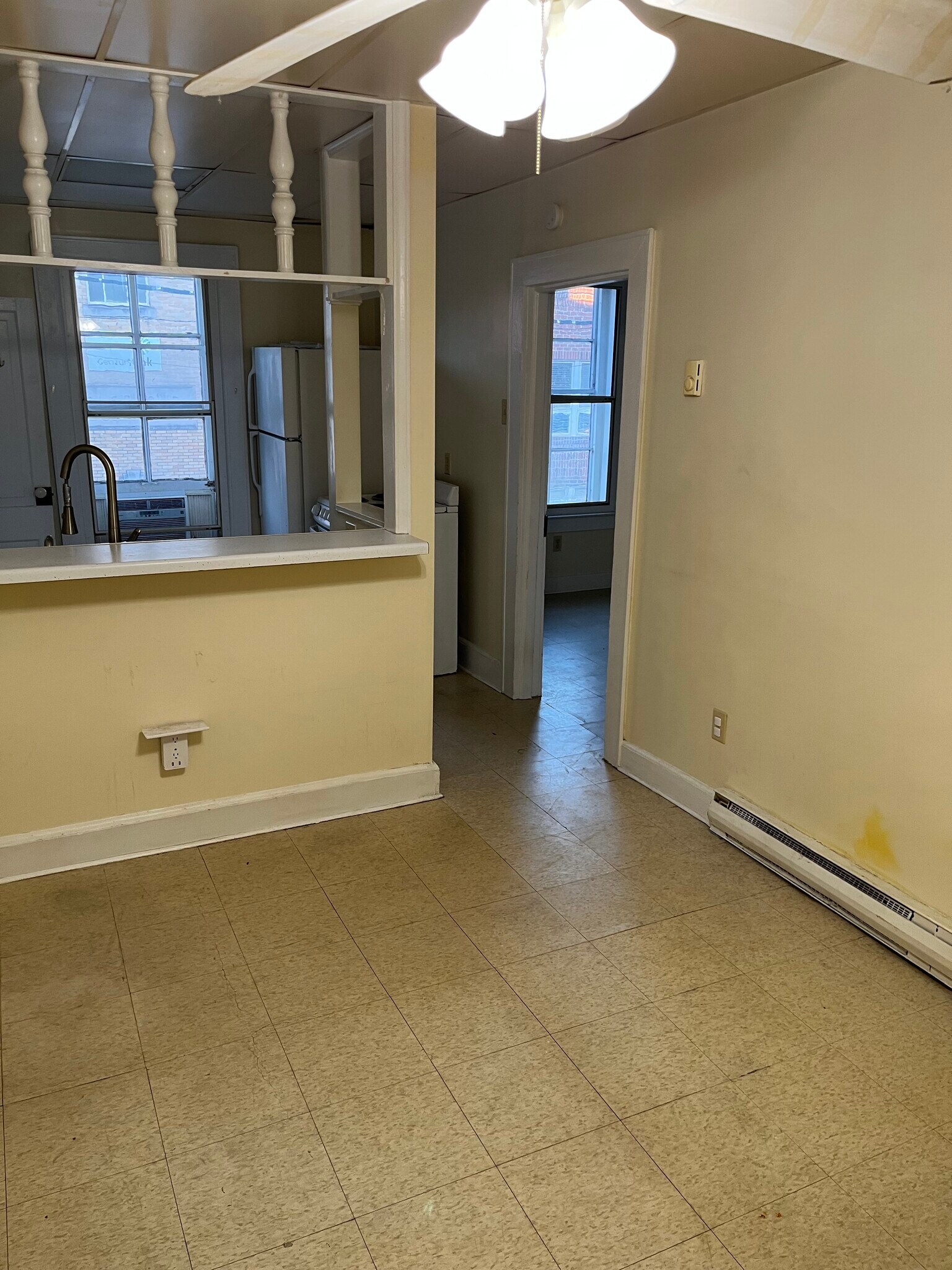 Building Photo - 110 S Road St