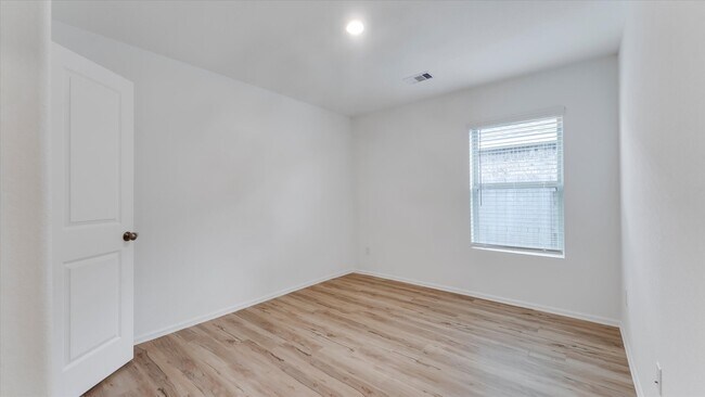 Building Photo - 7814 Switchgrass Crk Dr