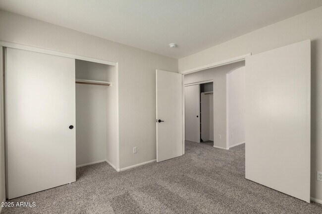 Building Photo - 40249 N Cassara Dr