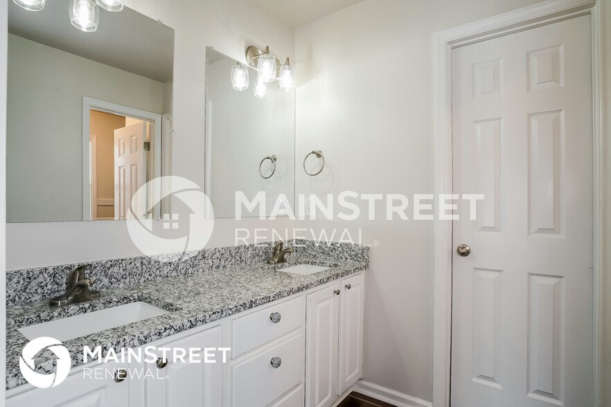 Building Photo - 2771 Andrea Dr