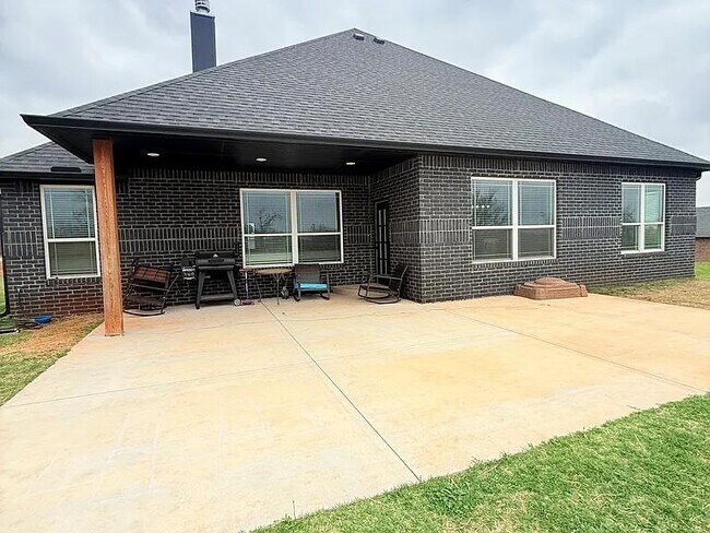 Building Photo - 2276 County Rd 1333