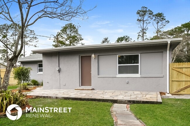 Building Photo - 2065 West Pkwy