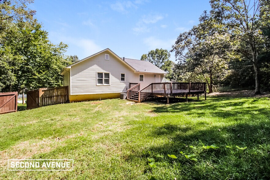 Building Photo - 312 Wesley Mill Pl