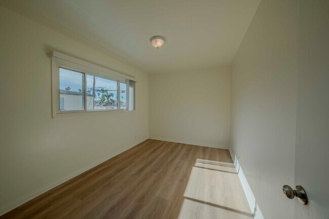 Building Photo - 69 Glendora Ave