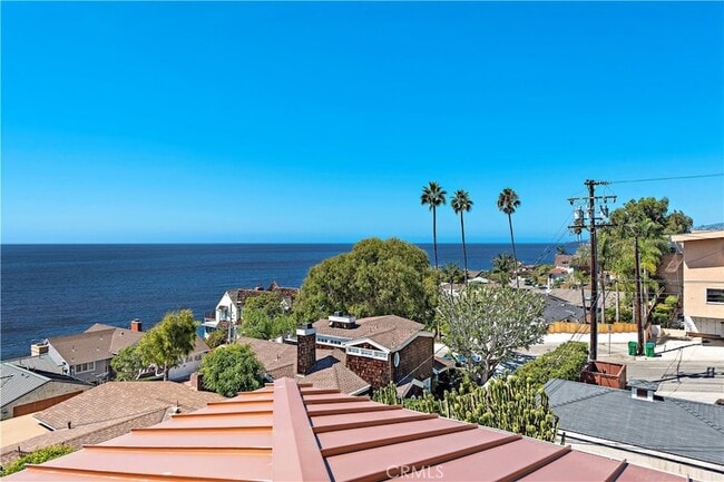 Building Photo - 2037 S Coast Hwy