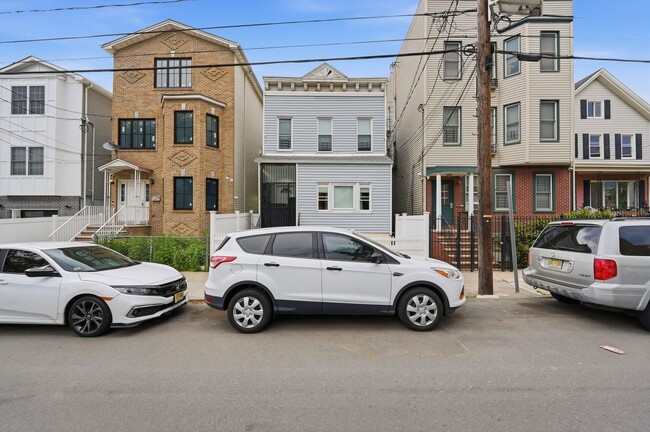 Building Photo - 86 Seaview Ave
