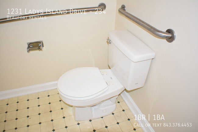 Building Photo - 1231 Ladys Island Dr